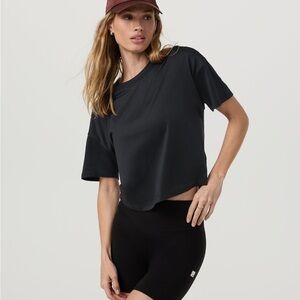 Vuori Women's Black Heather Energy Short Sleeve Tee